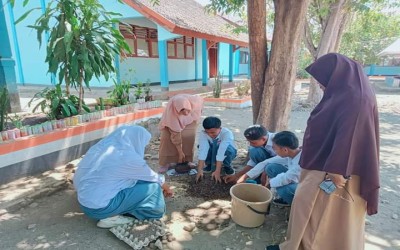 Siswa Fase- E SMA GALAJUARA Melakukan Kegiatan P5 dengan Tema Kewirausahaan